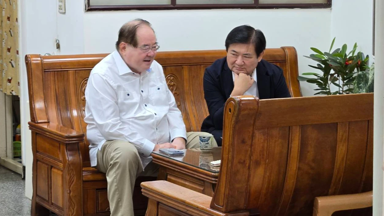 李乾龍座車被裝追蹤器！警登門拜會仍拒報案　還原發現過程：證物丟了