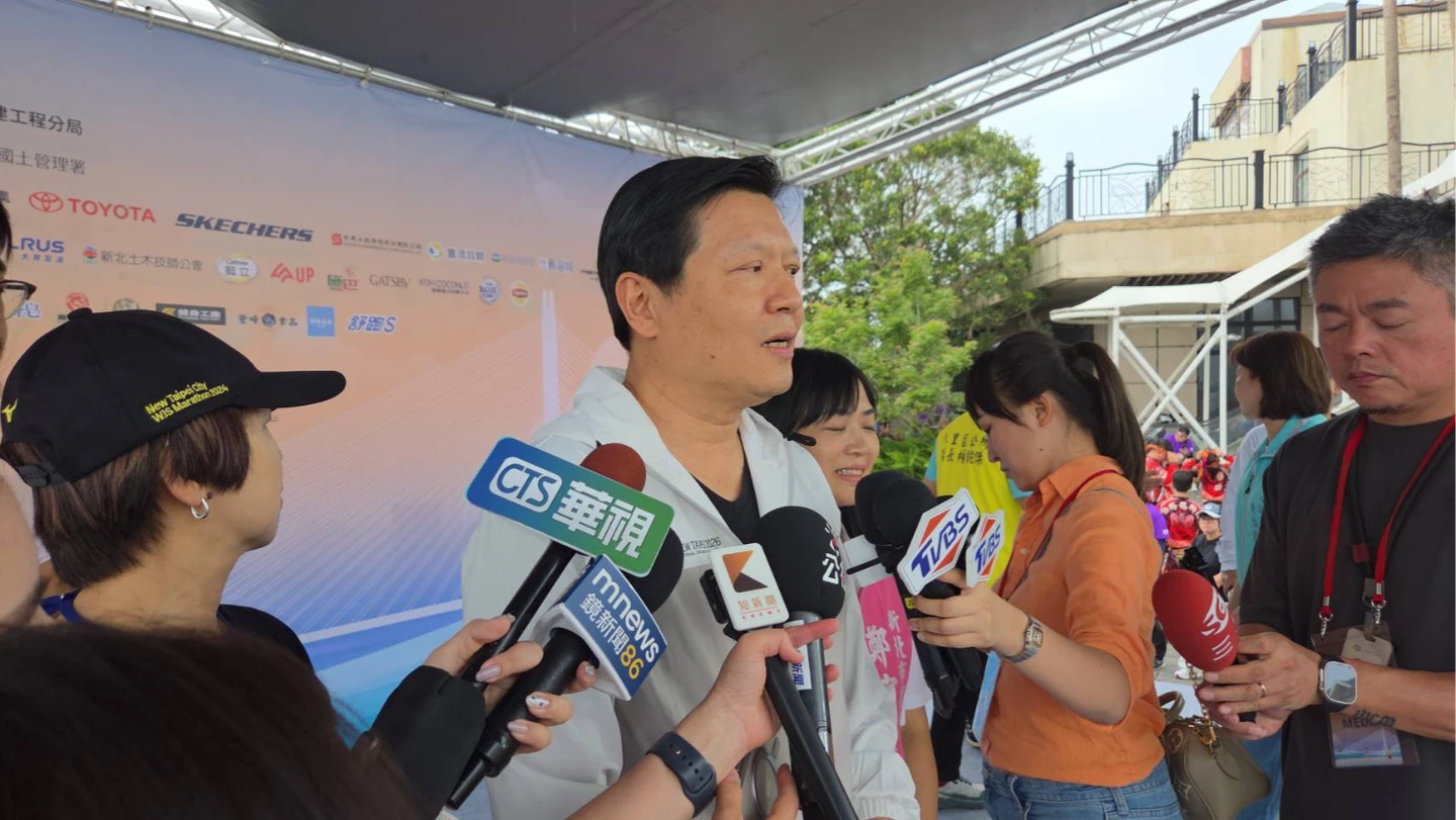 淡江大橋首場路跑7500人起跑！　 朱惕之：通車後淡水到八里節省30分鐘