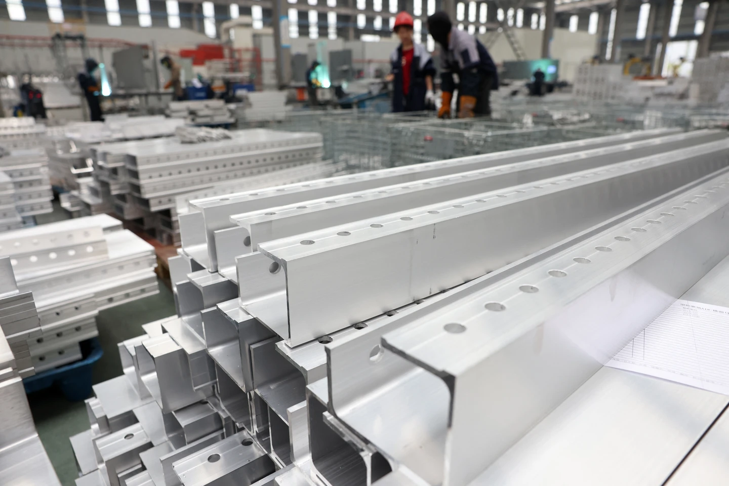 鋁價飆漲13%！伊朗戰火導致鋁短缺　日本汽車業斷鏈危機被迫減產