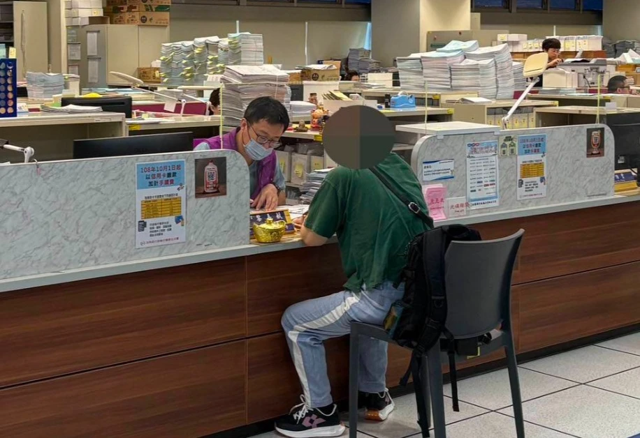 最貴飛機餐！婦沒吃帶下機遭罰20萬　沒繳股票慘遭扣押