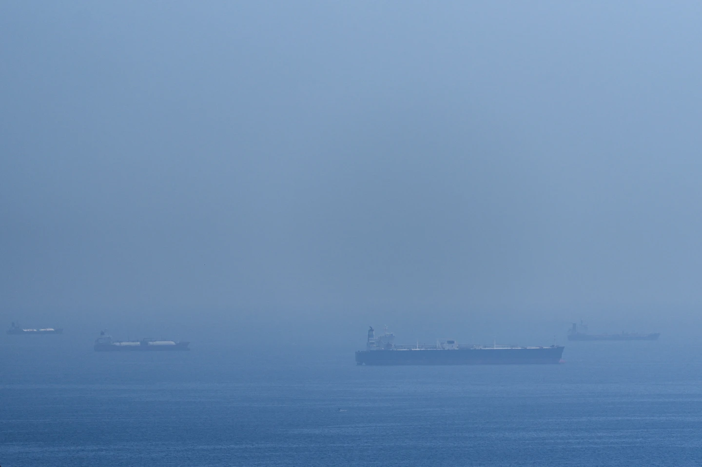 油輪載200萬桶原油突破荷姆茲海峽運台灣　油要來了！足供半月用量