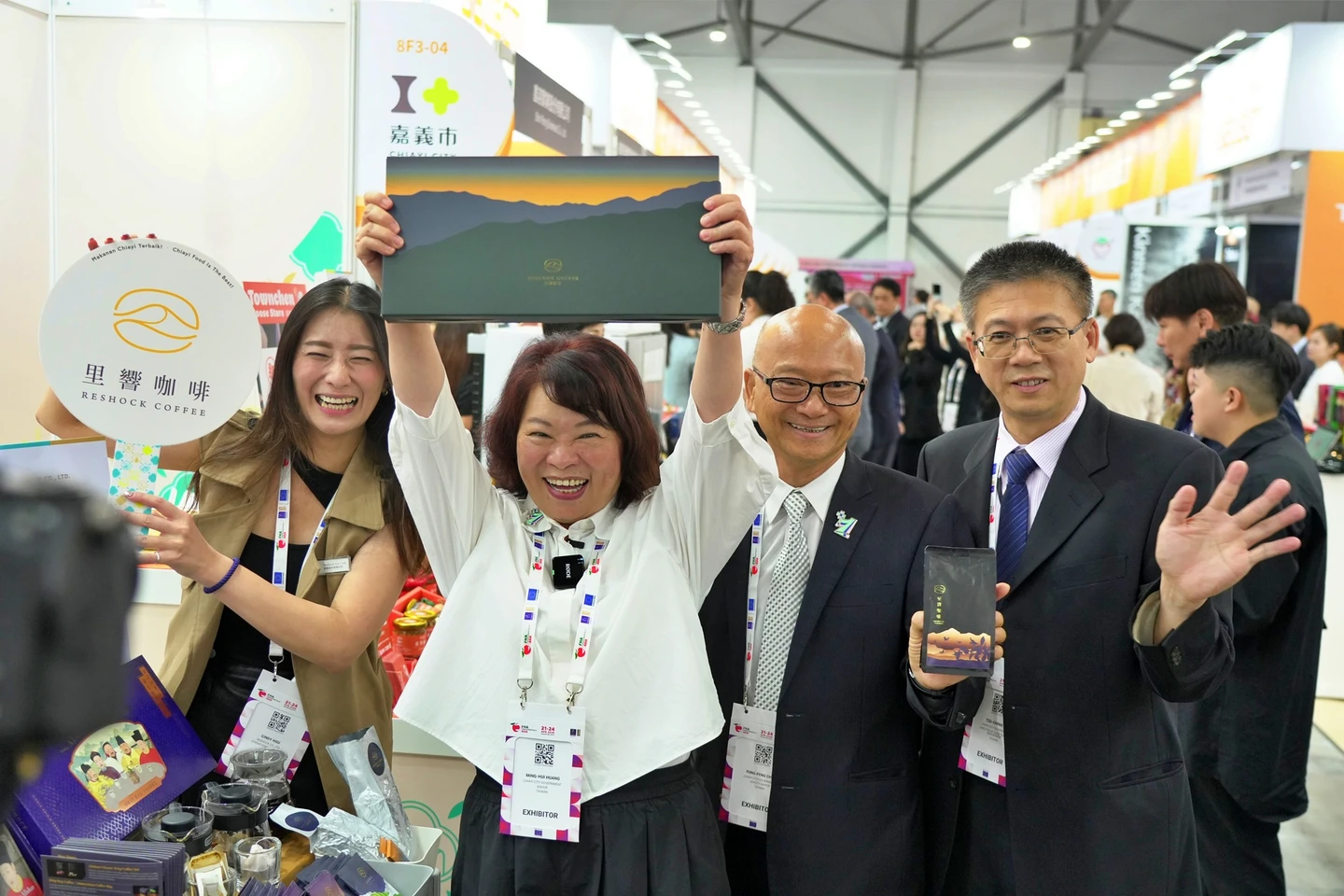 黃敏惠出國缺席報告！市議會重砲開撕　怒批：不是市府橡皮圖章