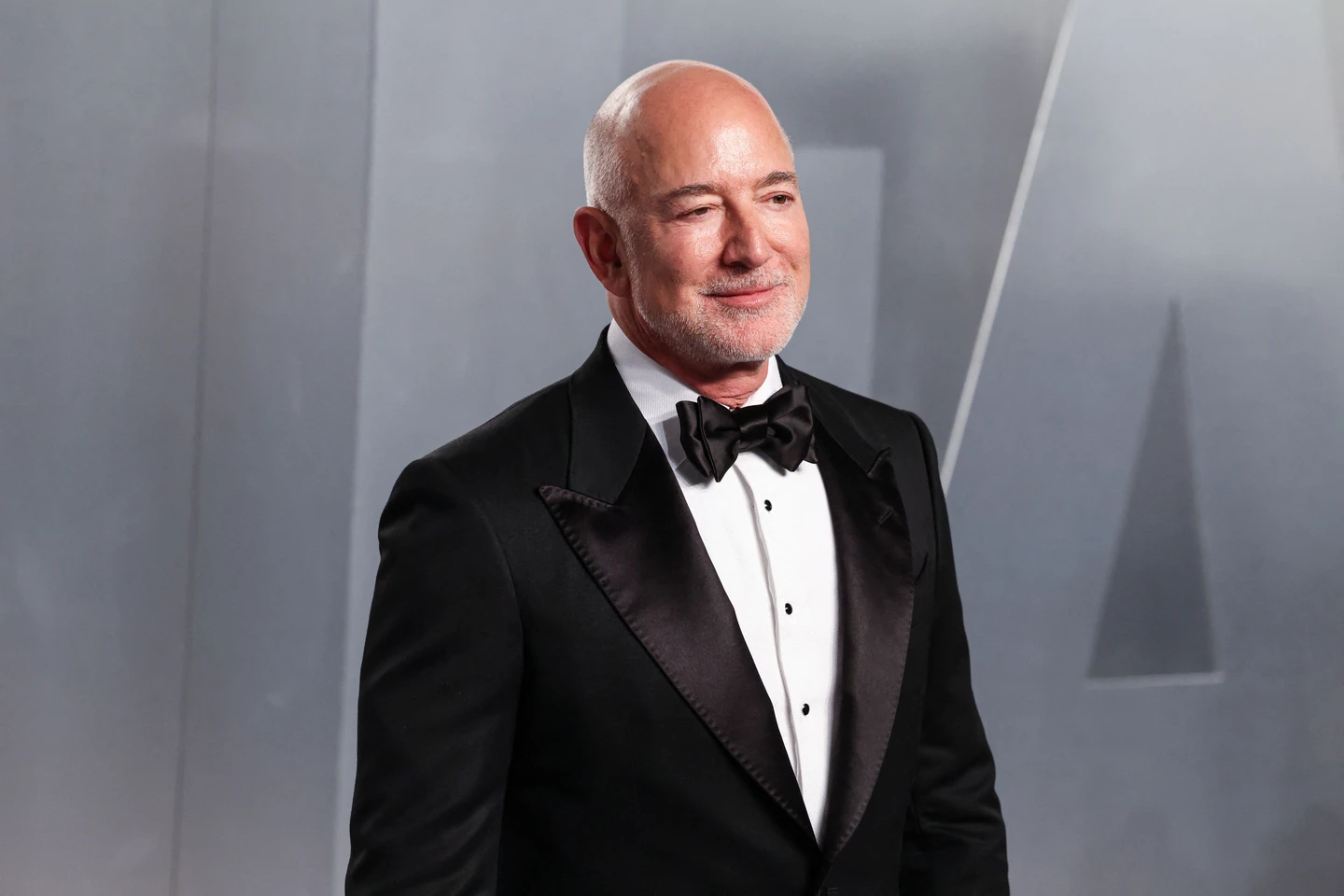 貝佐斯AI新創募資百億美元即將達標　集結OpenAI、Google頂尖人才