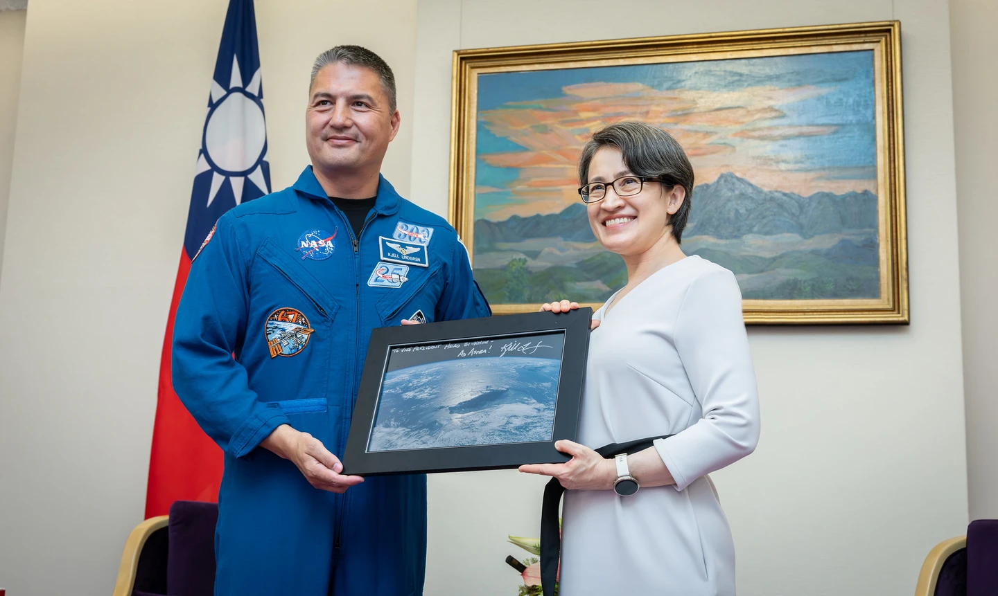 台北出生太空人林琪兒訪台5天　「飛出大氣層」俯瞰看台灣！上帝視角太唯美