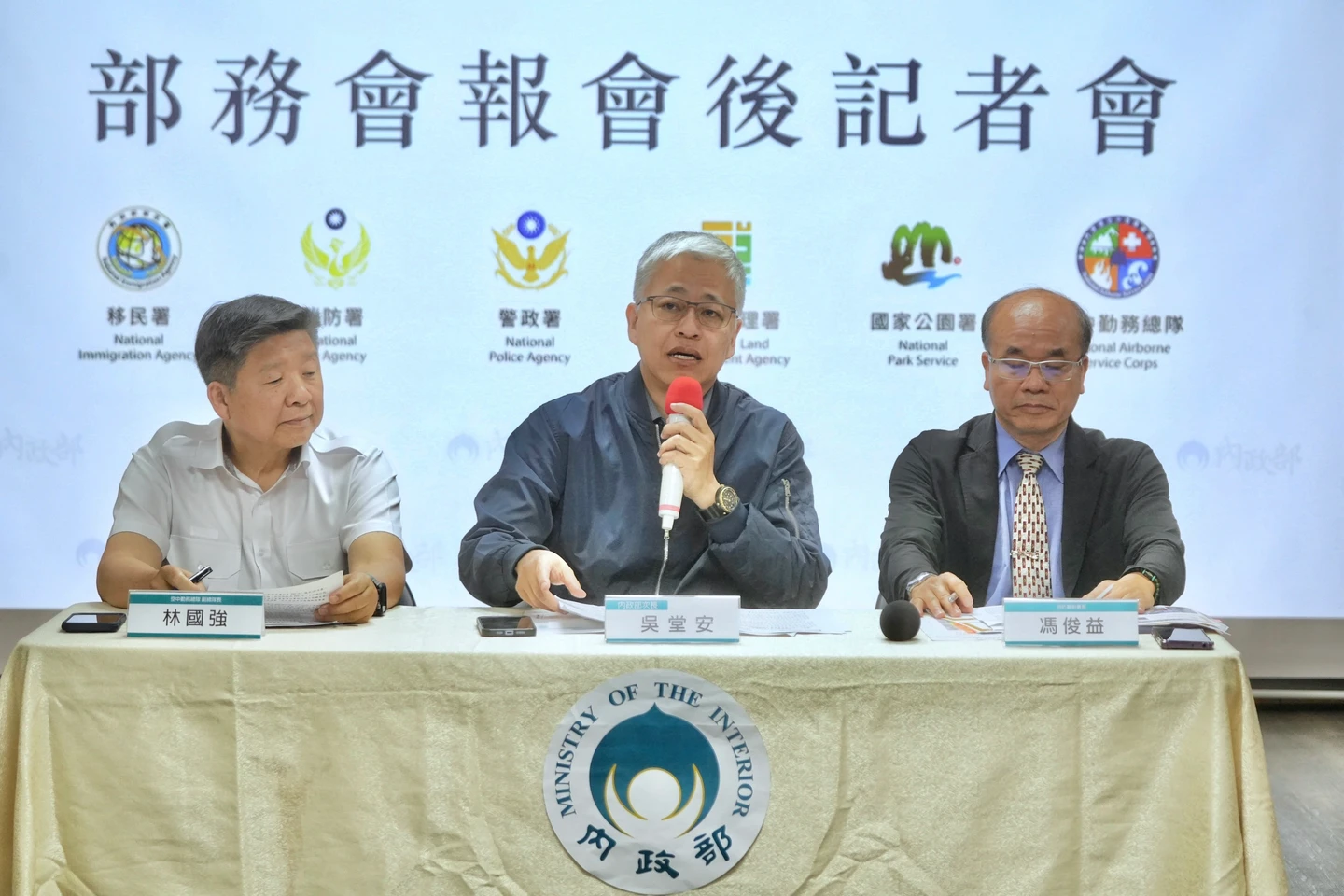 砸1億培訓機長！空勤總隊被民航挖角「爆20人缺口」　內政部拚加薪留人