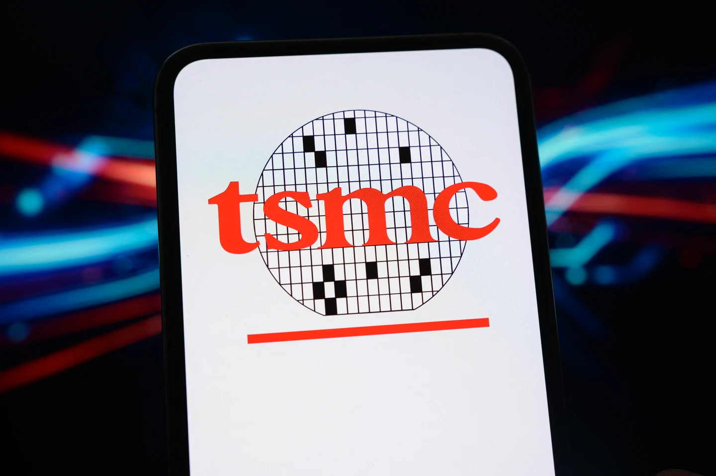 解決AI晶片封裝瓶頸　台積電高層曝美亞利桑新廠2029年啟用