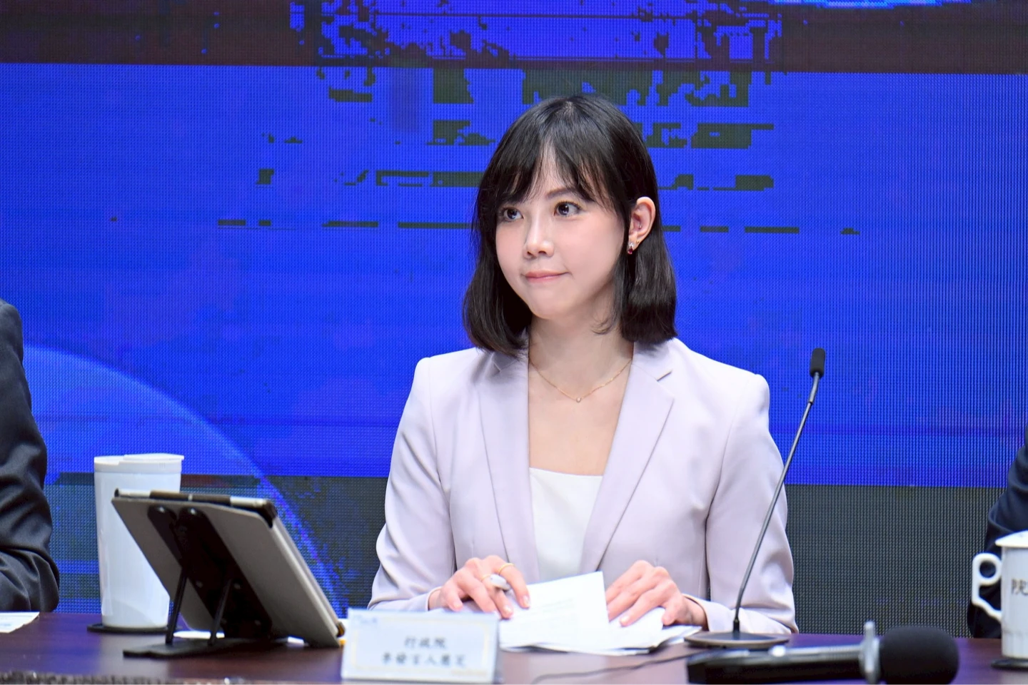 行政院、數發部籲國人避免下載「高德地圖」　小心個資被陸方利用