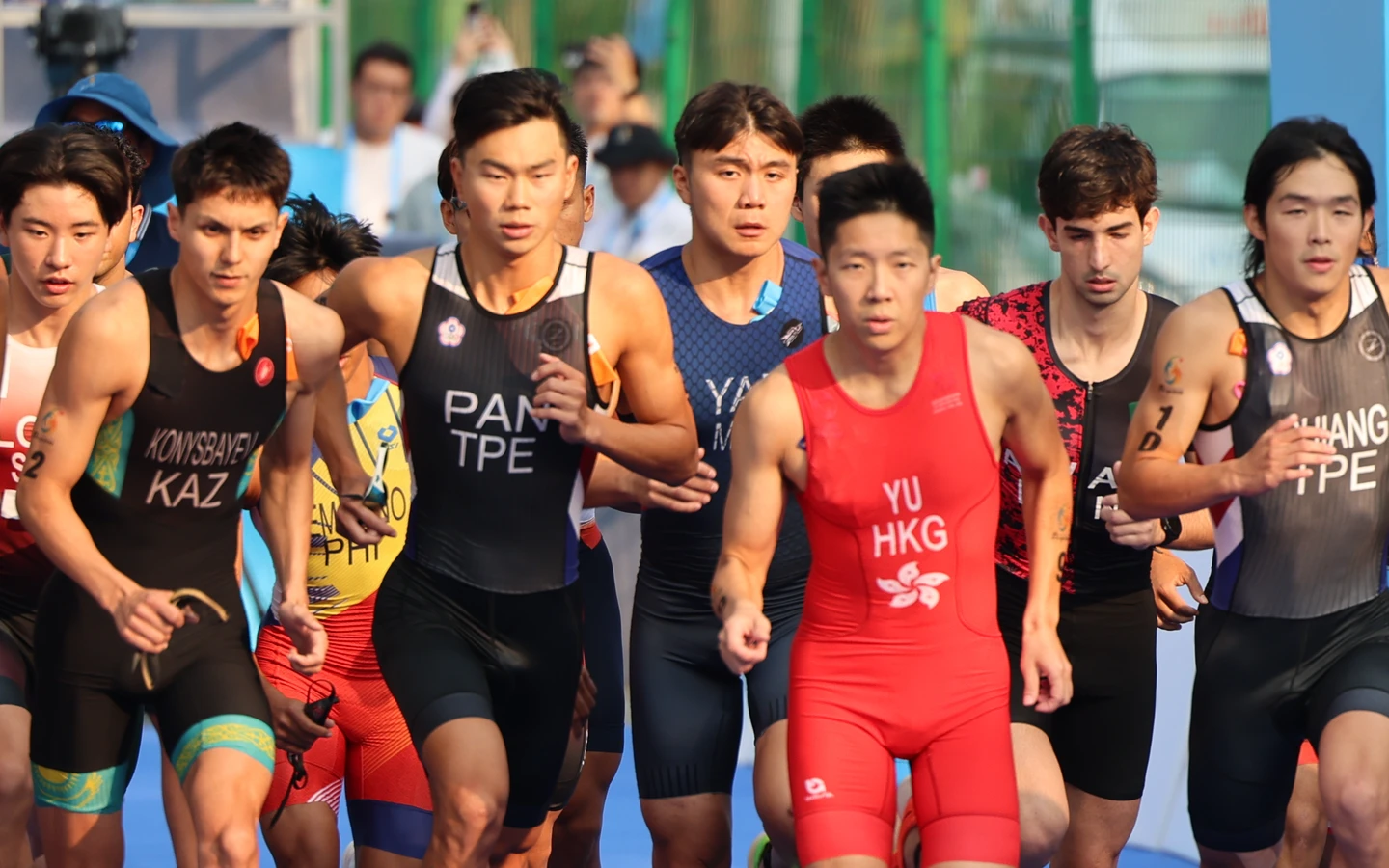 亞沙運｜台灣首面獎牌出爐！潘子易鐵人水陸兩項奮勇摘銅