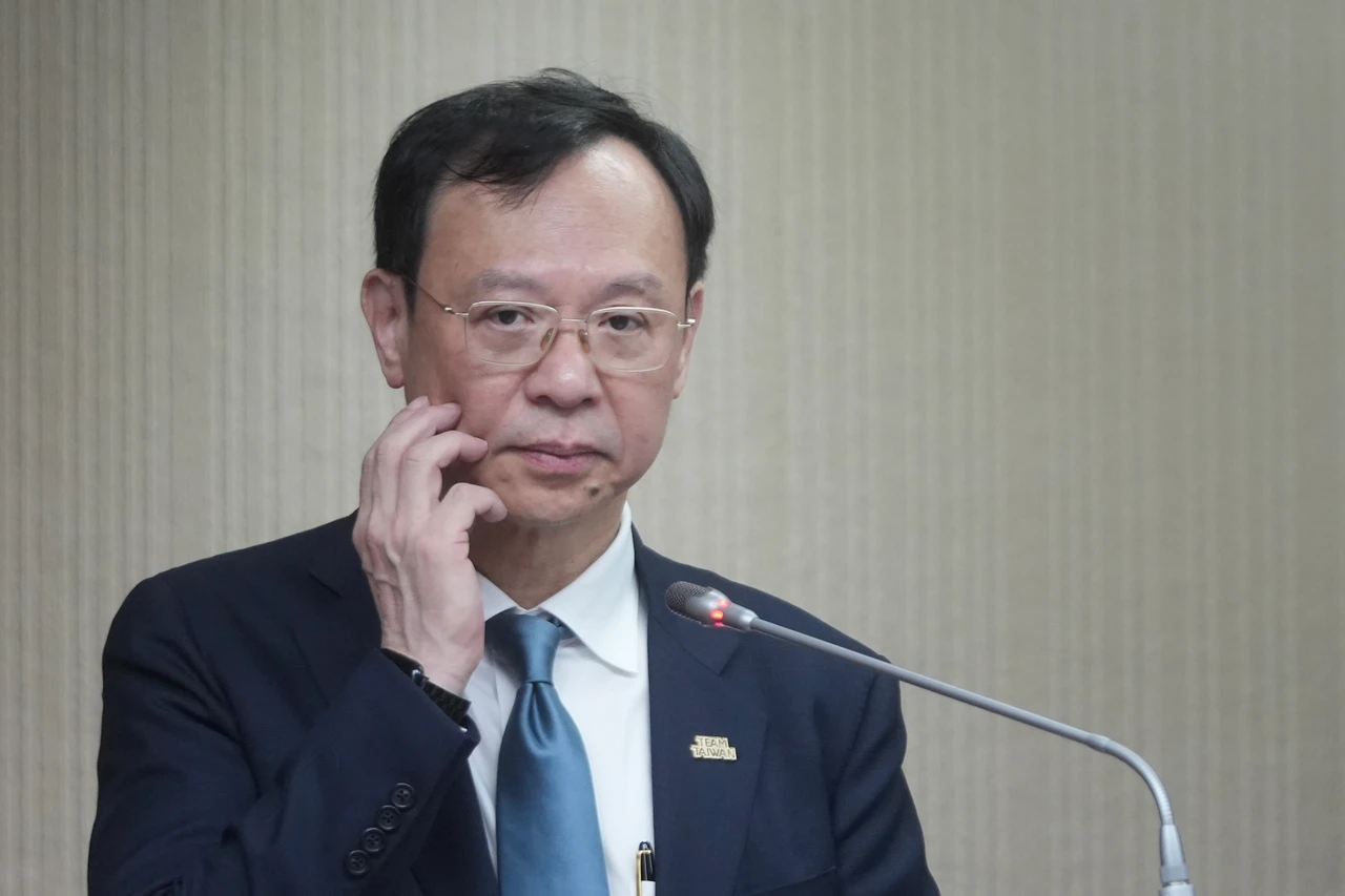 社工同樣是在救死扶傷　石崇良：責任認定盼比照醫療人員