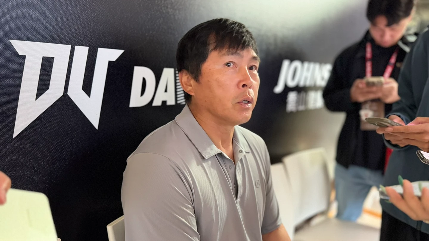 中職｜李育朋無照酒駕遭樂天開除　葉君璋說重話：代表他不想打球