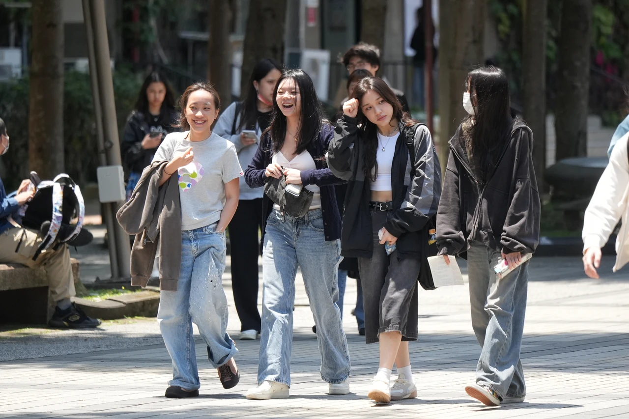 今春陽暖熱！明起變天下2天雨　梅雨首波鋒面要來了