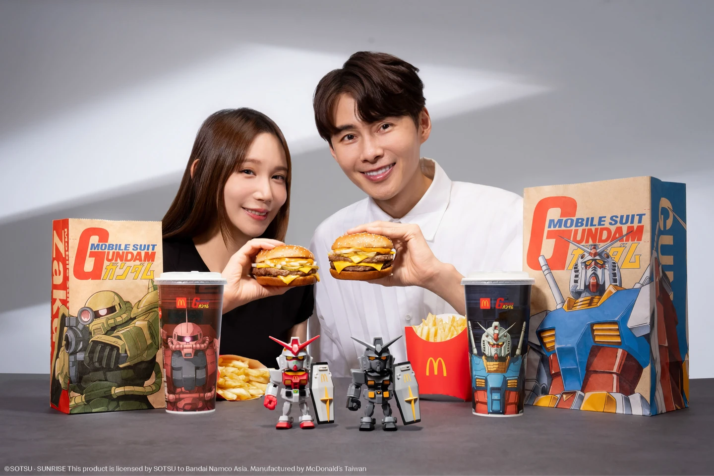 麥當勞《機動戰士鋼彈》今開賣！首日湧排隊人潮　辣味四盎司牛肉堡同步回歸