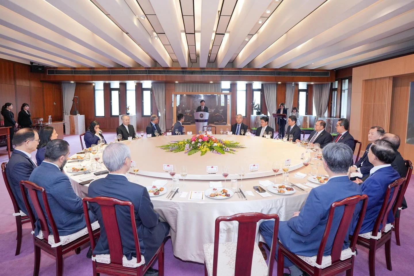 林佳龍接待瓜地馬拉財長一行　鼓勵台企海外佈局強化邦誼