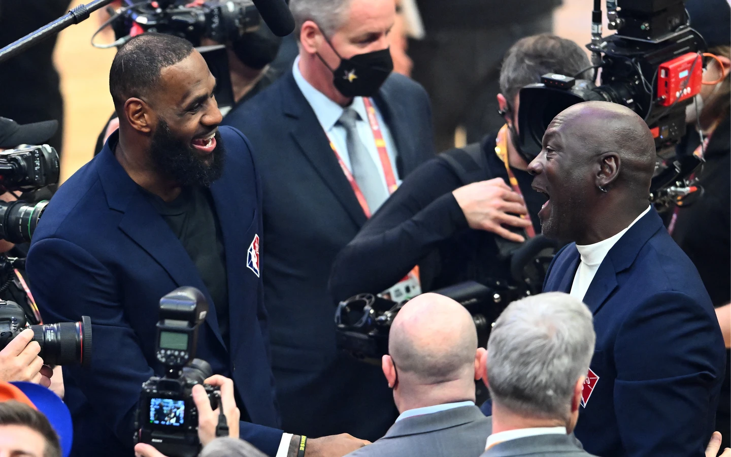 NBA｜我們都很偉大！詹皇再談和喬丹的「GOAT之爭」：比總冠軍賽奪冠率太荒謬