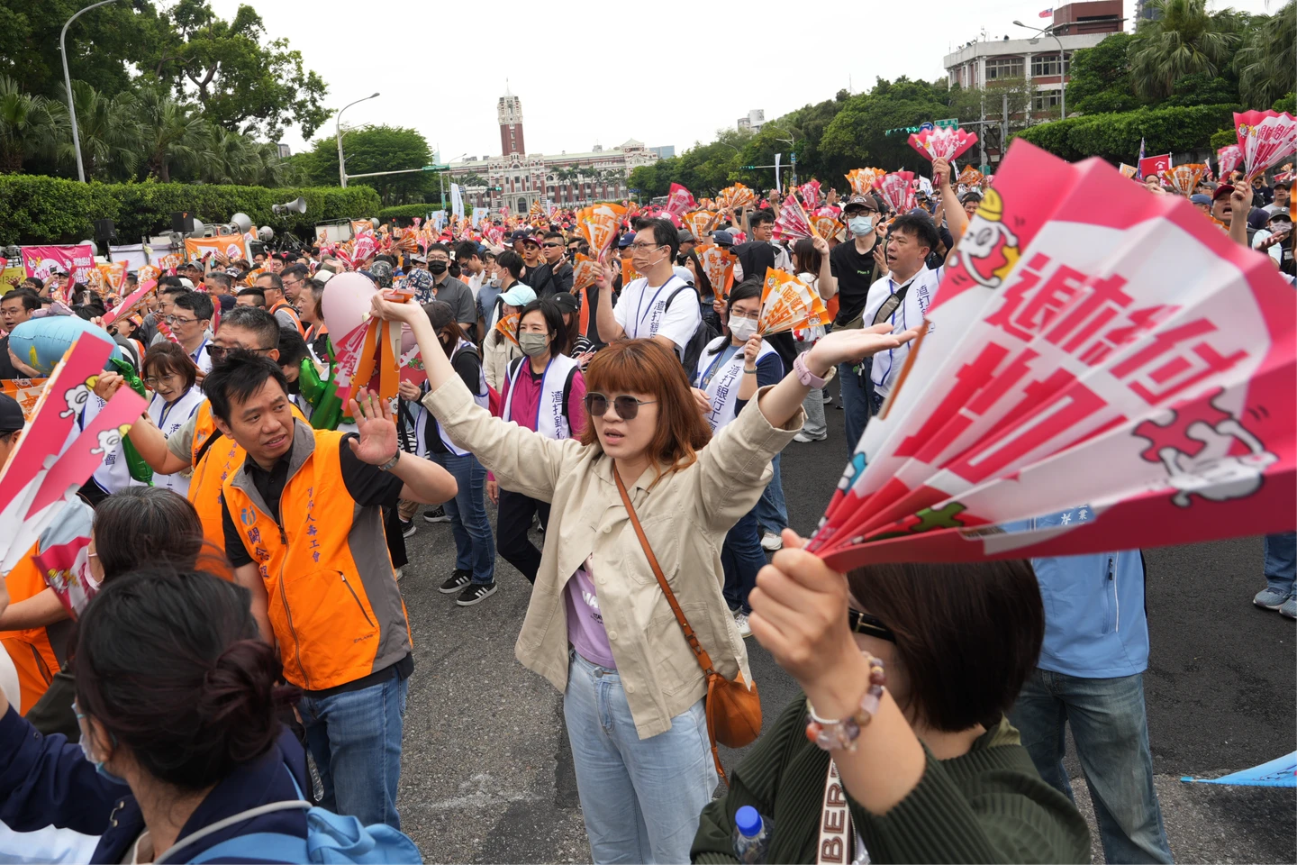 51勞工大遊行估7000人參與　訴求提高新制退休金、家事勞工納勞保