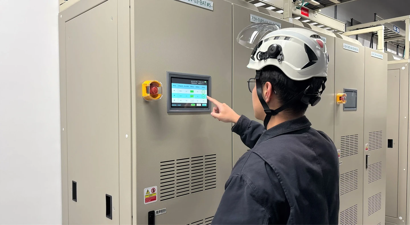 預防斷電！台積電推「鋰鐵電池世代升級計畫」　一文看懂40.8萬顆電池安全再進化過程