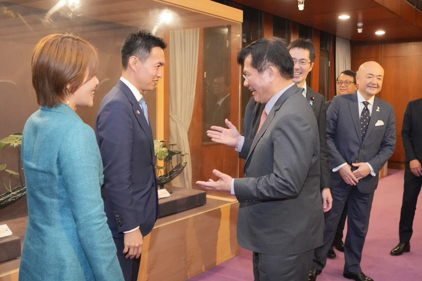 林佳龍晚宴招待日自民黨青年局訪團　傳鄭麗文放鳥訪賓！外交部喊尊重