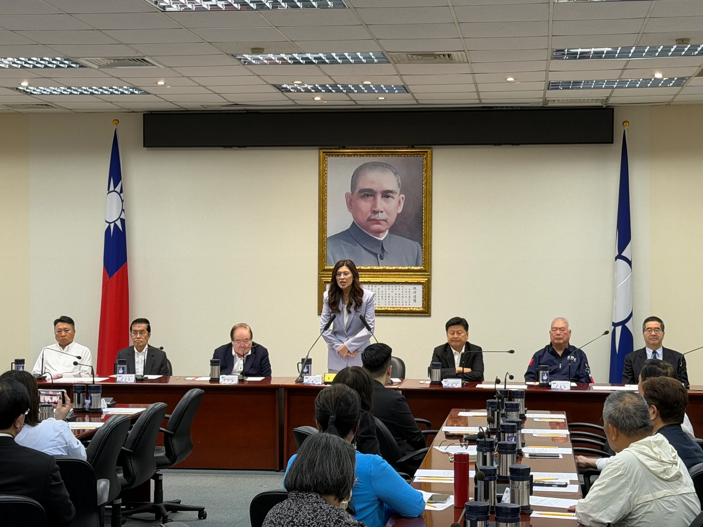 替季麟連負荊請罪！鄭麗文約韓國瑜見面：他說翻篇了不足掛齒