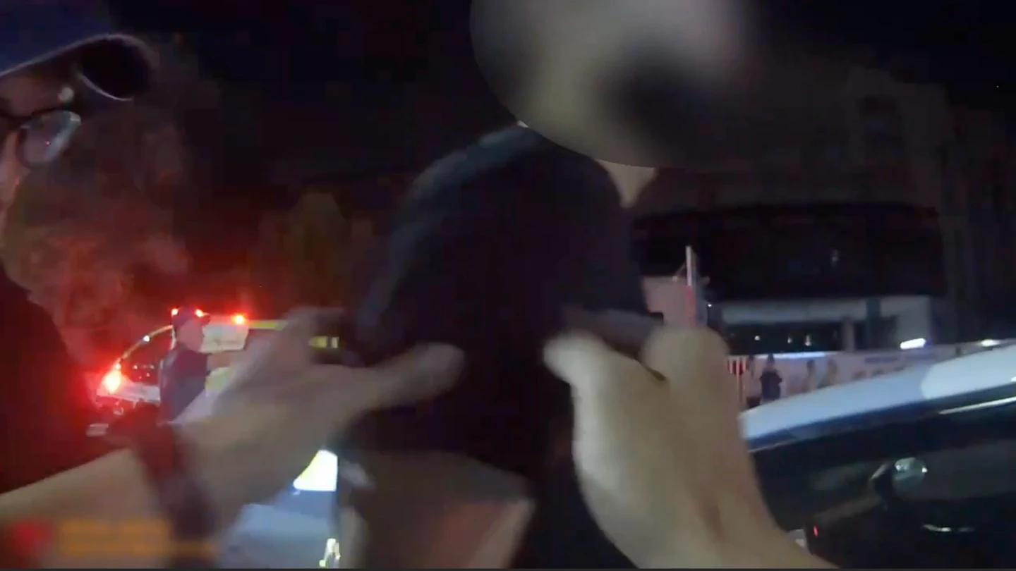 有片｜毒駕男連環撞釀2傷急逃！落網嗆警：我要找律師　竟是2案通緝犯