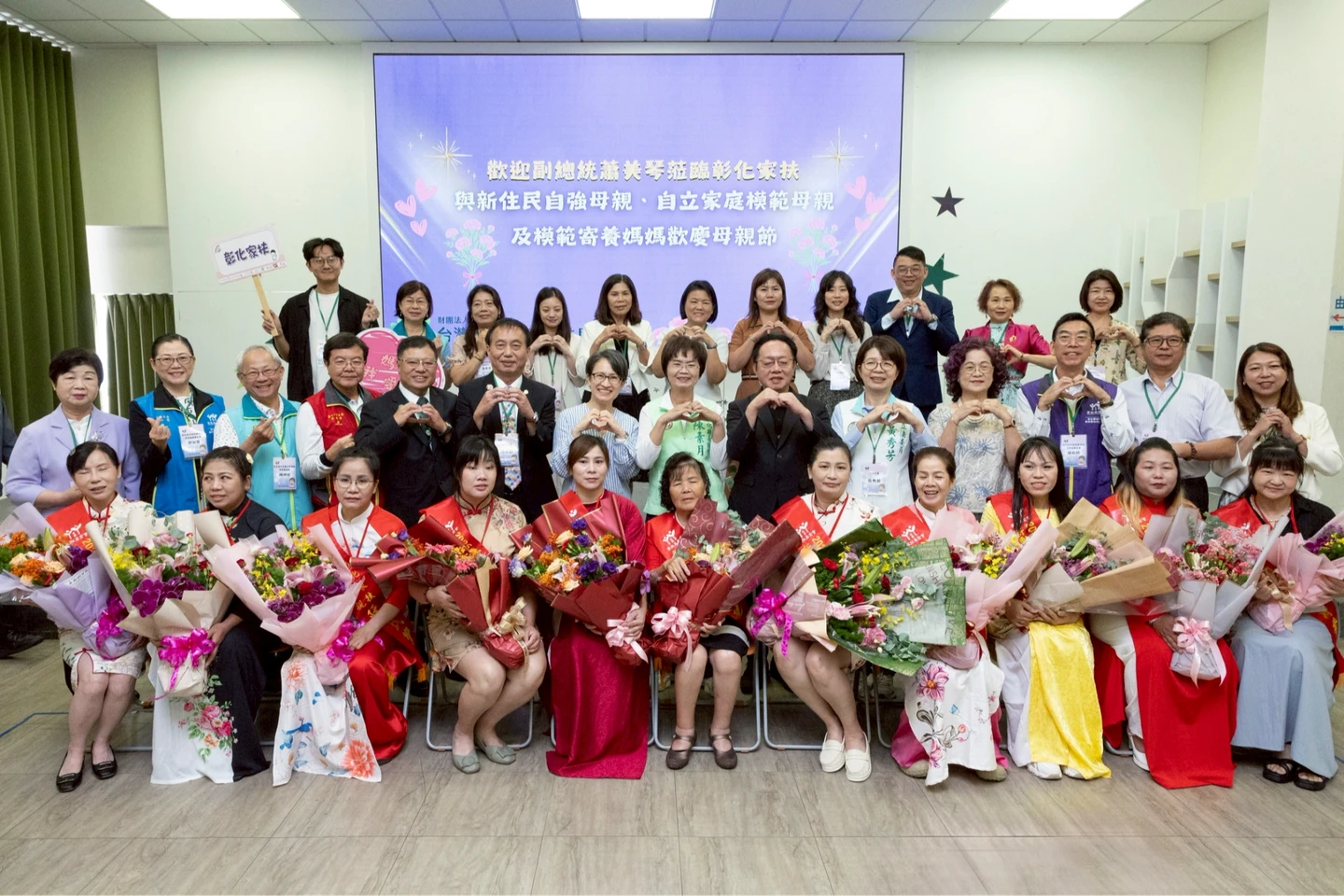 蕭美琴盼全國媽媽犒賞自己辛勞　政府將當育兒家庭最堅強後盾