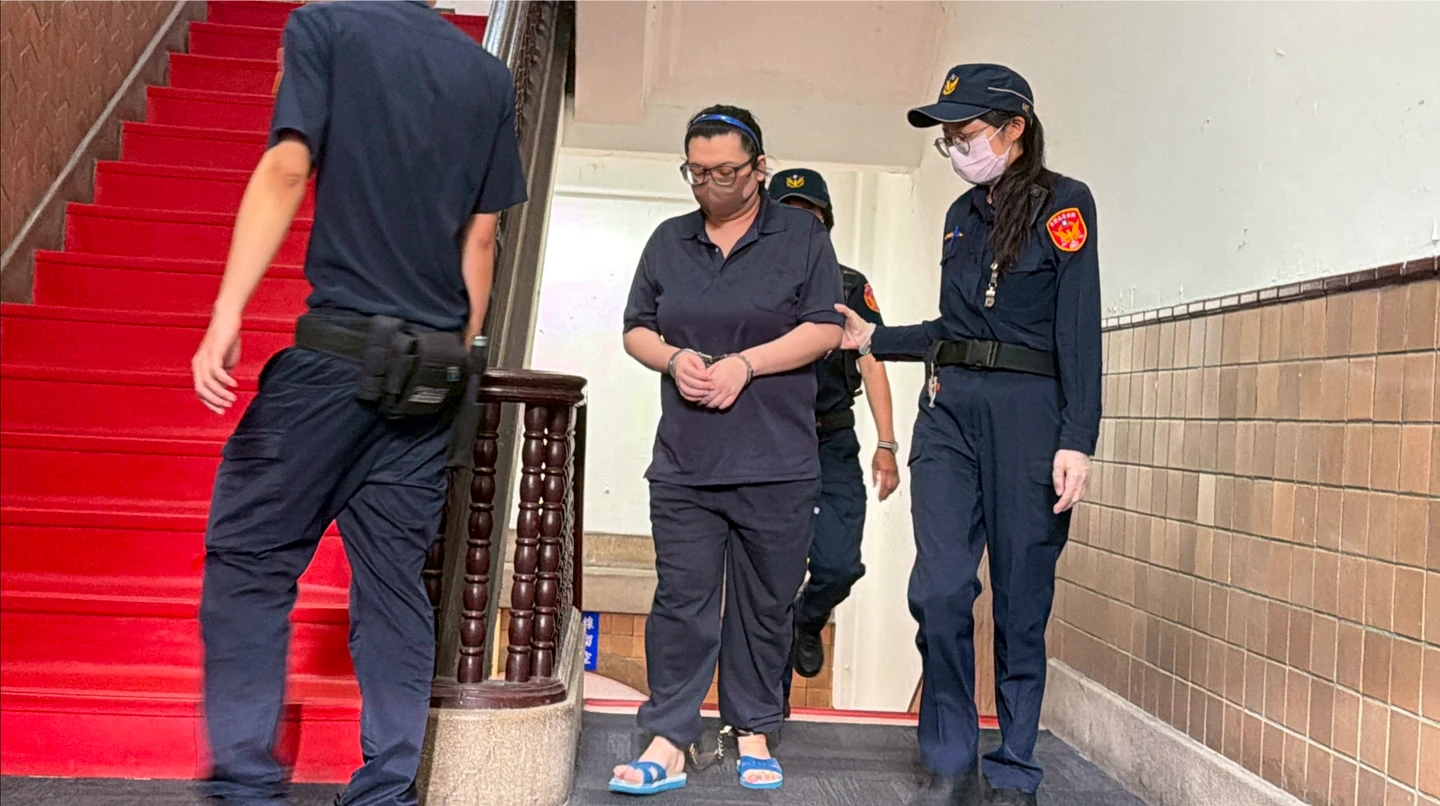 冷血拖撞警所長害命！女毒蟲一審判死上訴首開庭　面貌曝光