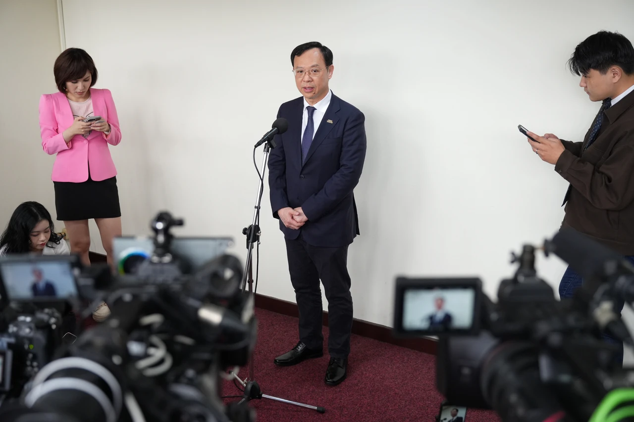 三班護病比入法緩衝期要2年　石崇良：立刻實施可能擴大關床效應