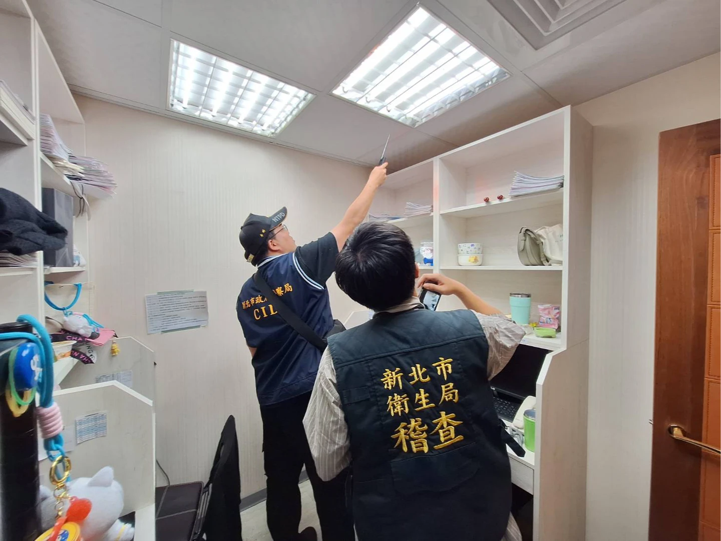 醫美偷拍延燒！　樂菲時尚診所診間、手術室驚見「偵煙型針孔」