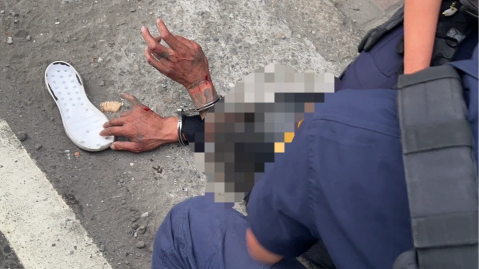 高雄治安亮紅燈！惡男出獄當街偷車變搶匪　尾隨2女奪包害摔車