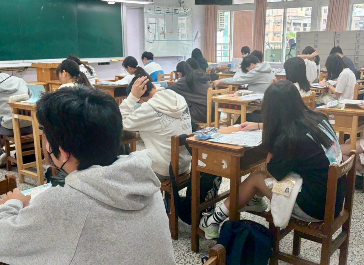 會考｜作文主題「賦予事物新面貌」　高分關鍵在寫出經驗的意義