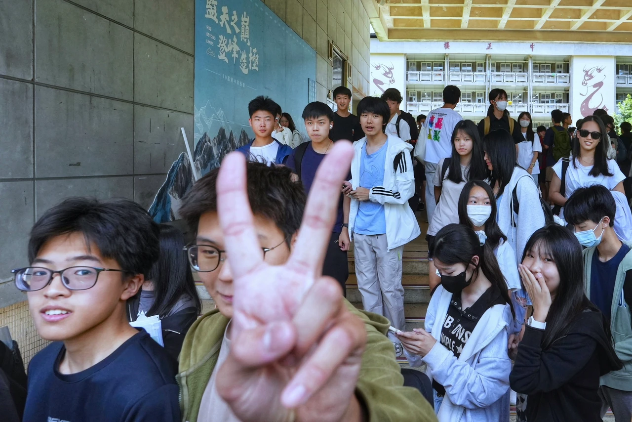 會考｜考到一半遇埔里規模5.1地震　39個試場延長考試時間