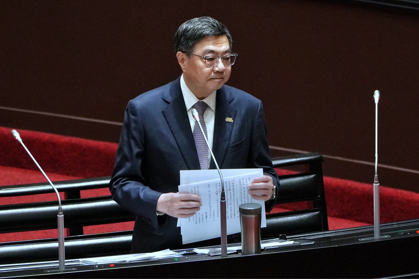 軍購特別預算4700億如何補救？　卓揆憂：放公務預算「排擠產業協助」