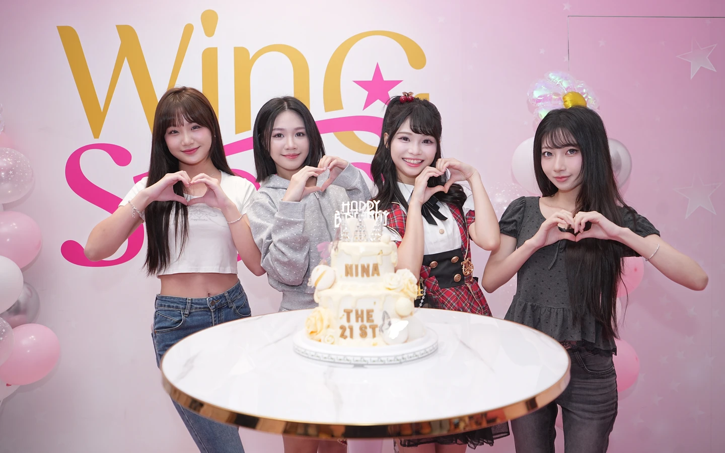 中職｜Wing Stars五月生日會！Nina因一事淚崩　筱雯不愧搞笑擔當