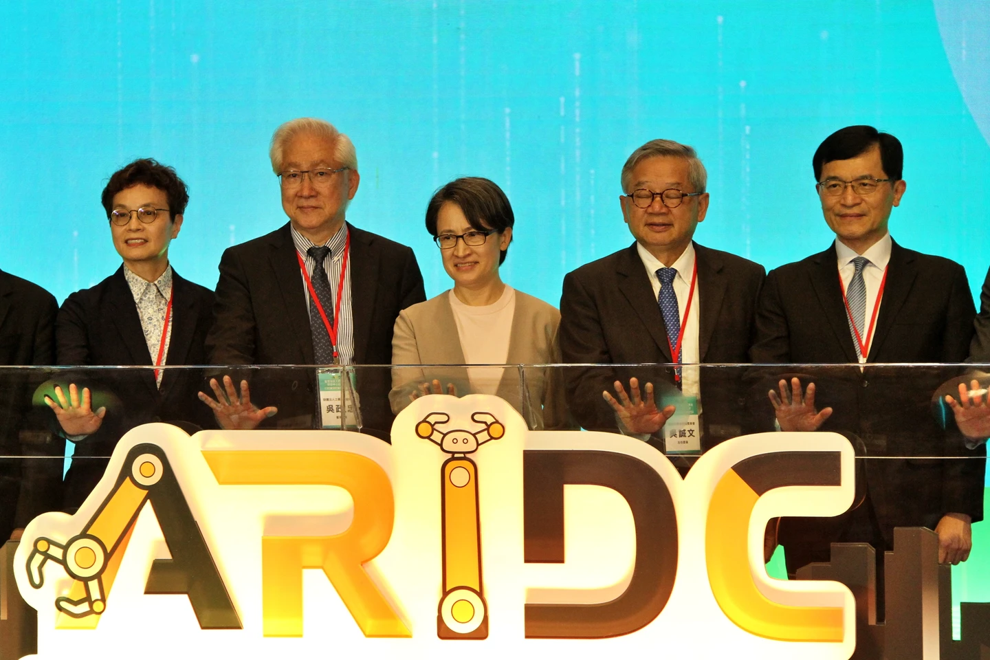 下一個兆元產業！智慧機器人中心台南揭牌　拚2030產值衝破500億
