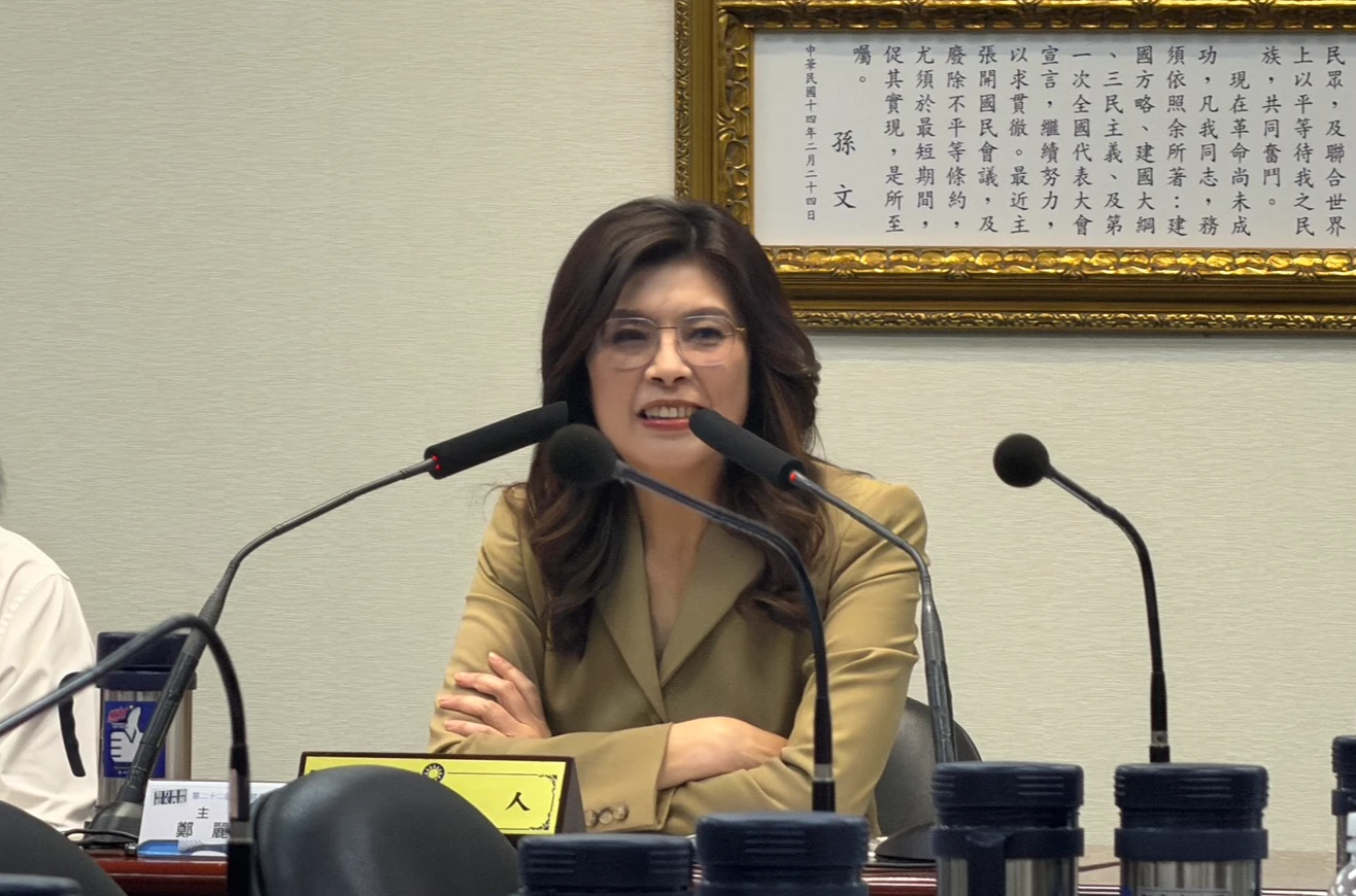 狂拍桌！賴清德上任兩週年談話　鄭麗文批「通篇謊言」：朝野僵局最大禍首