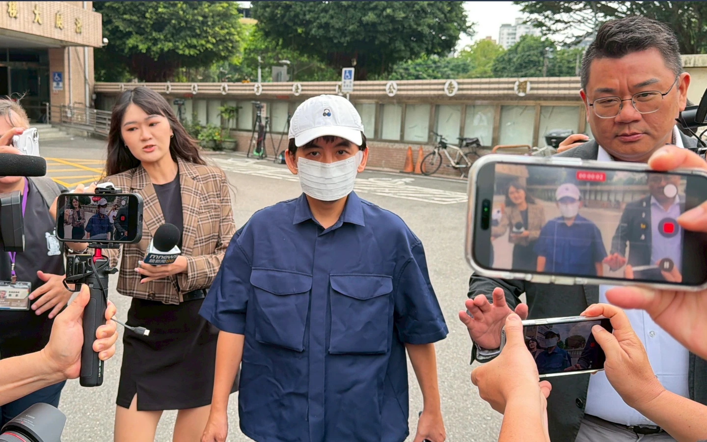 黃子佼否認肇逃！出庭自曝家庭狀況０收入　法官將傳受傷女騎士作證