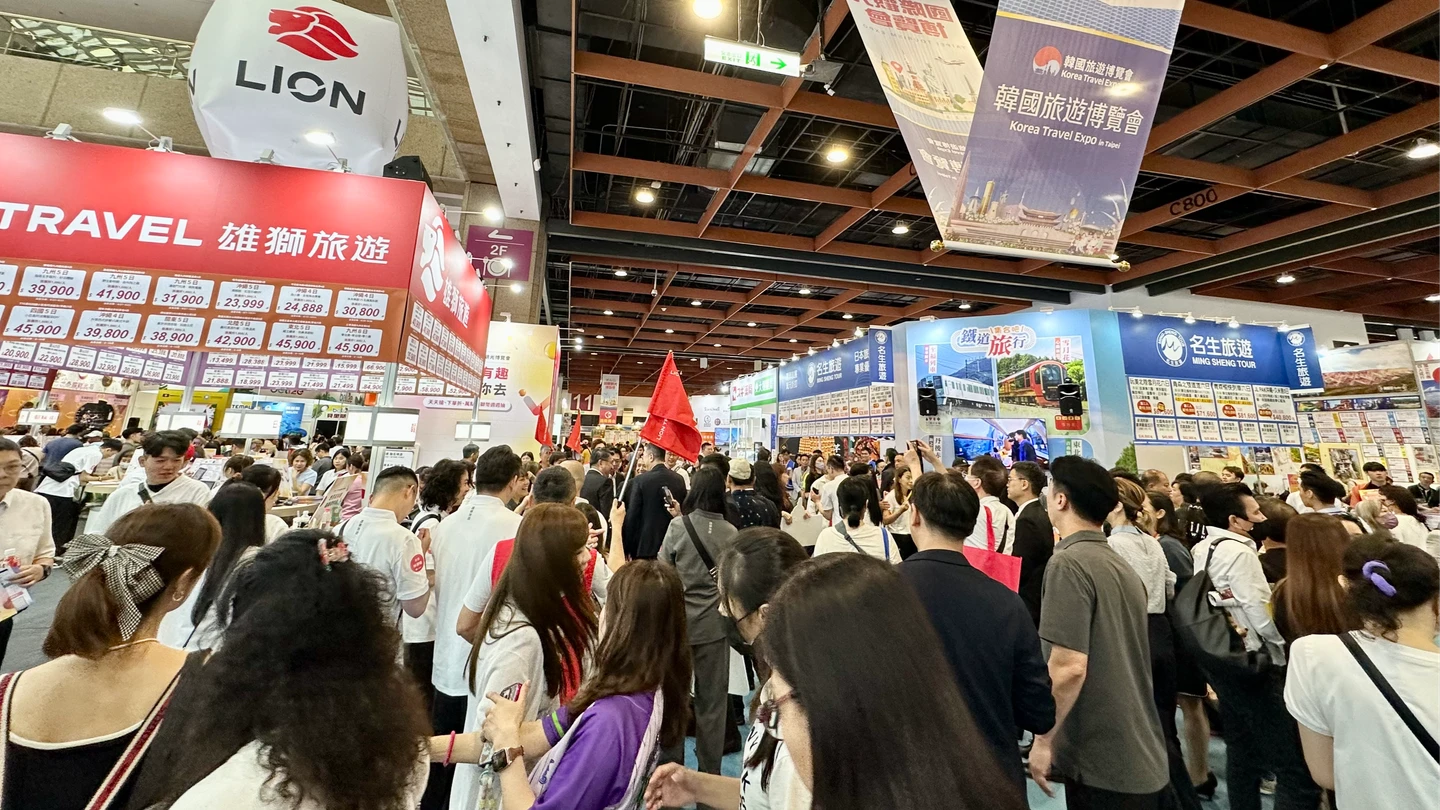 直擊｜TTE旅展首日湧人潮「機票漲價也要出國」　旅行社：Q1訂單增3成