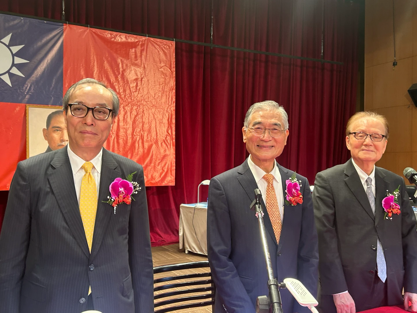 遠銀併購對象曝光！董座：安泰銀不能說沒機會　徐旭東缺席休養中