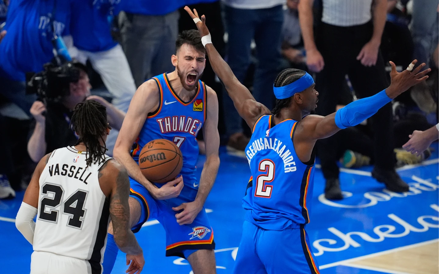 NBA｜衛冕軍雷霆在季後賽成大反派！先發中鋒不在意：這些噪音不會讓我們失眠