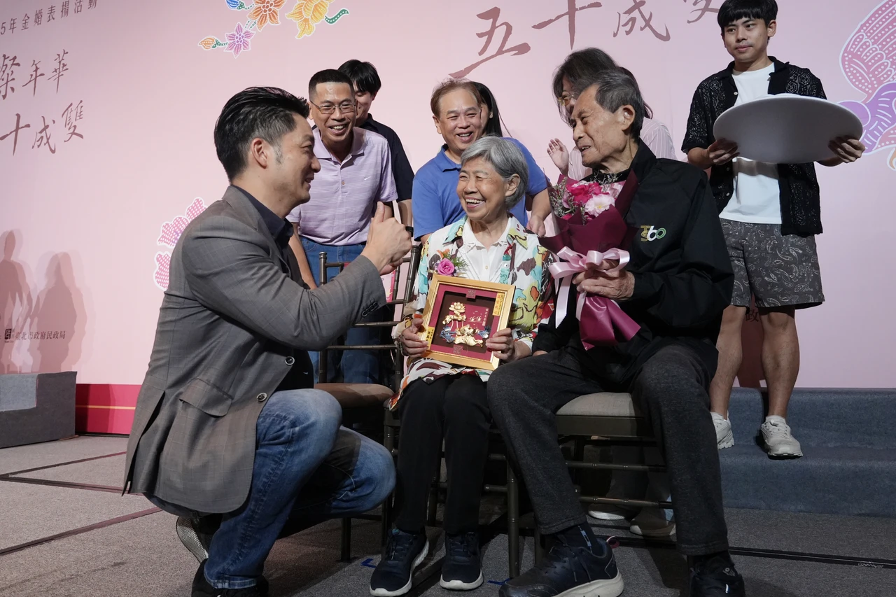 蔣萬安：敬老愛心卡提高至600點　計程車、聯醫掛號費、溫泉館通可用
