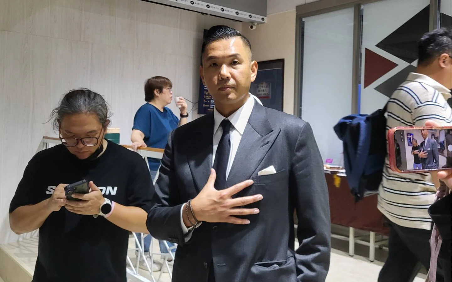 PLG｜隔壁棚總冠軍賽開打！陳建州透露有看比賽　妙喻：離婚還是要關心自己的孩子