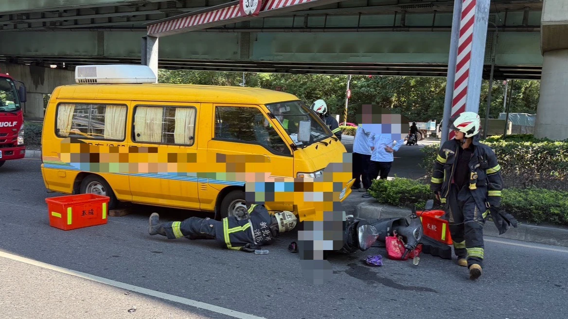 驚悚！中華電信工程車撞機車　女騎士遭輾傷重不治