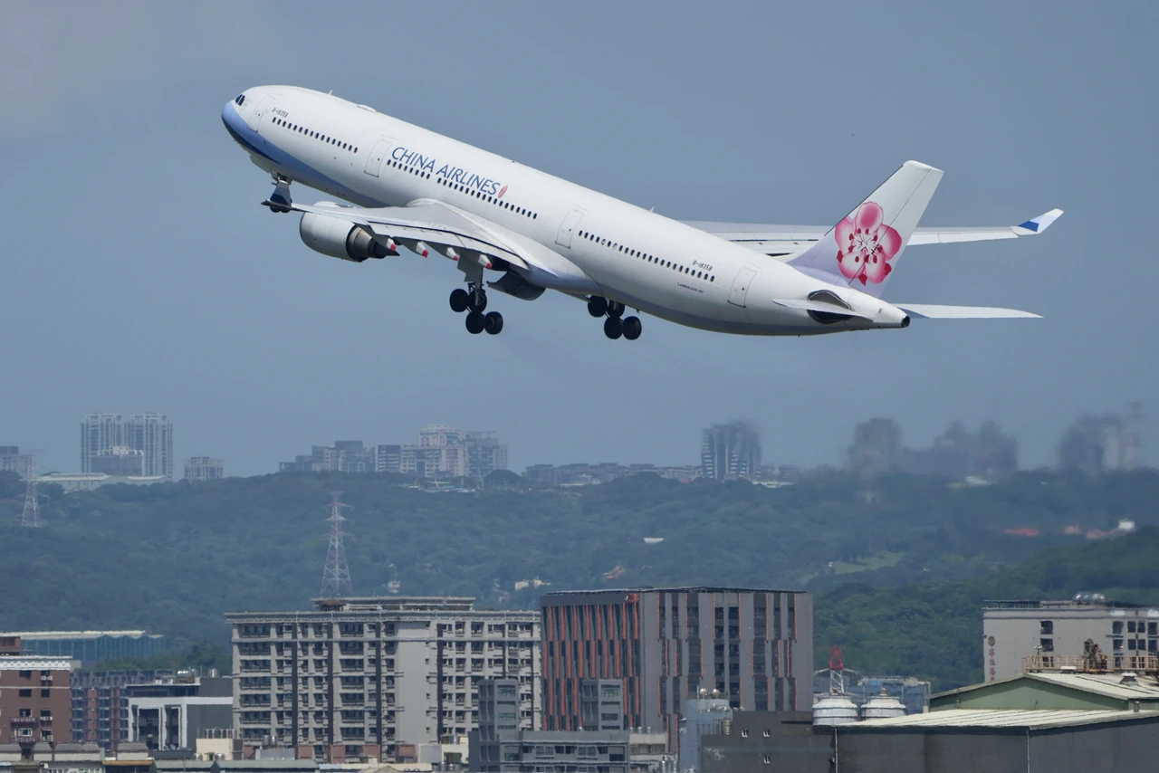 華航股東會｜通過每股配息0.82元　客貨雙引擎推升營運創高