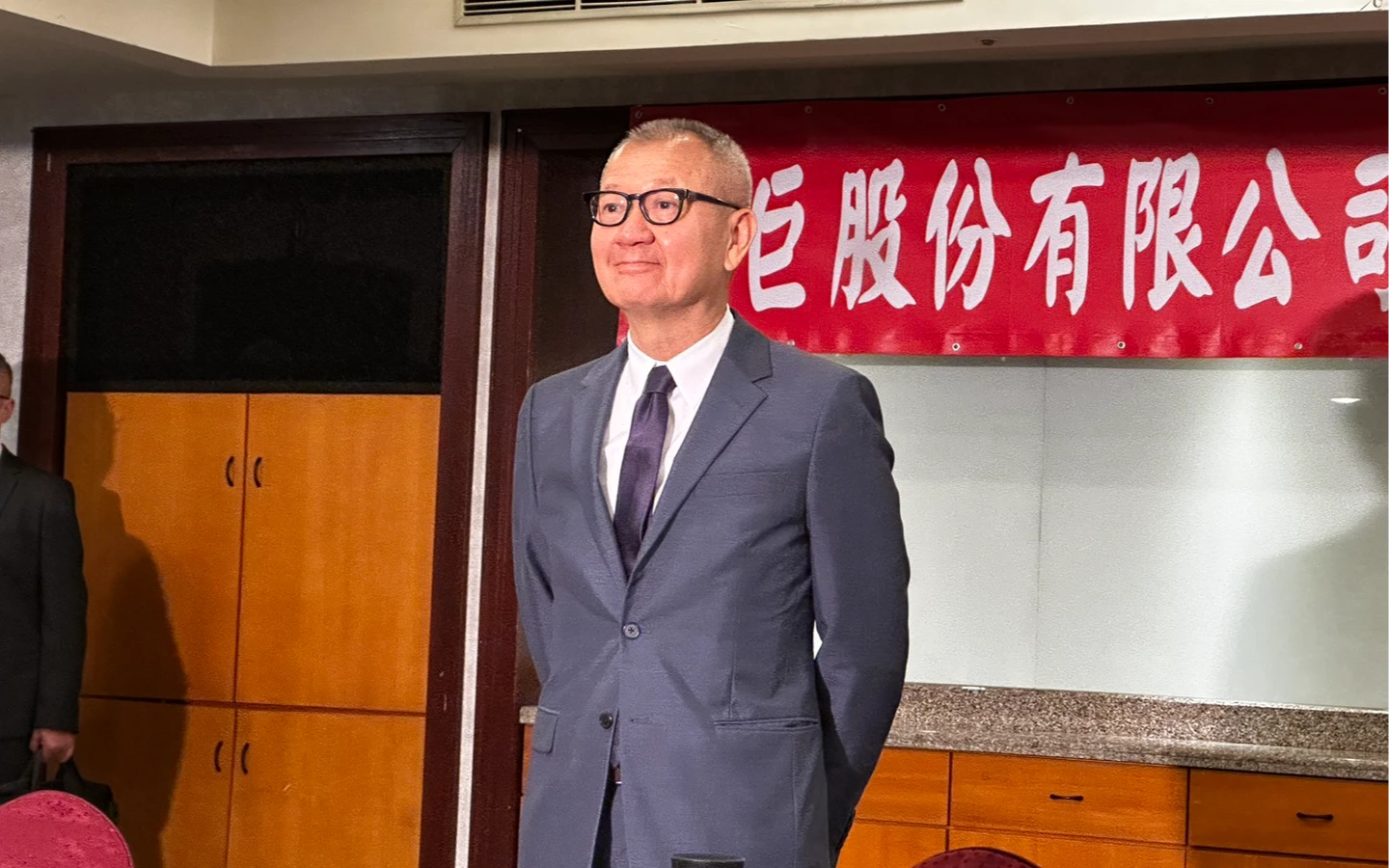國巨股東會1｜下半年被動元件漲價潮延續？　陳泰銘笑而不答請大家「拭目以待」