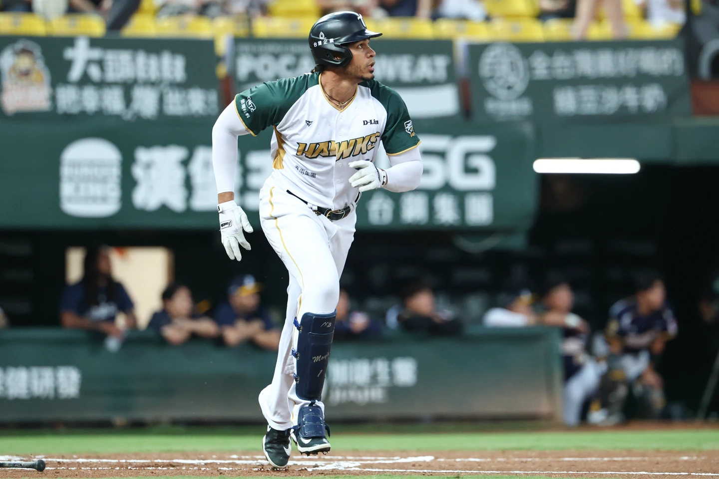 中職｜魔鷹單場雙響砲擊潰兄弟　雄鷹賞「黃衫軍」7連敗