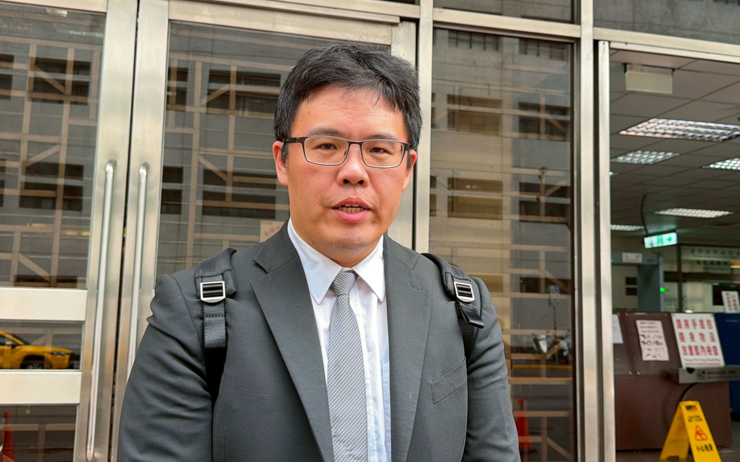法官離職前竟「兼職」當律師!出庭認錯求輕判 曾領「愛心便當」這樣解釋