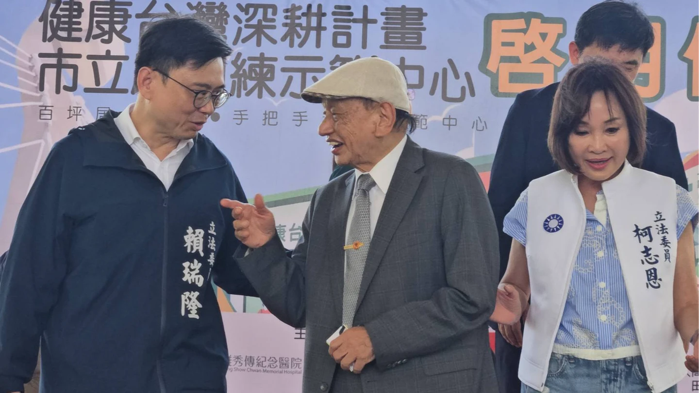 賴柯岡山同台火藥味濃！賴清德民調下滑、鄭麗文訪高雄掀交鋒