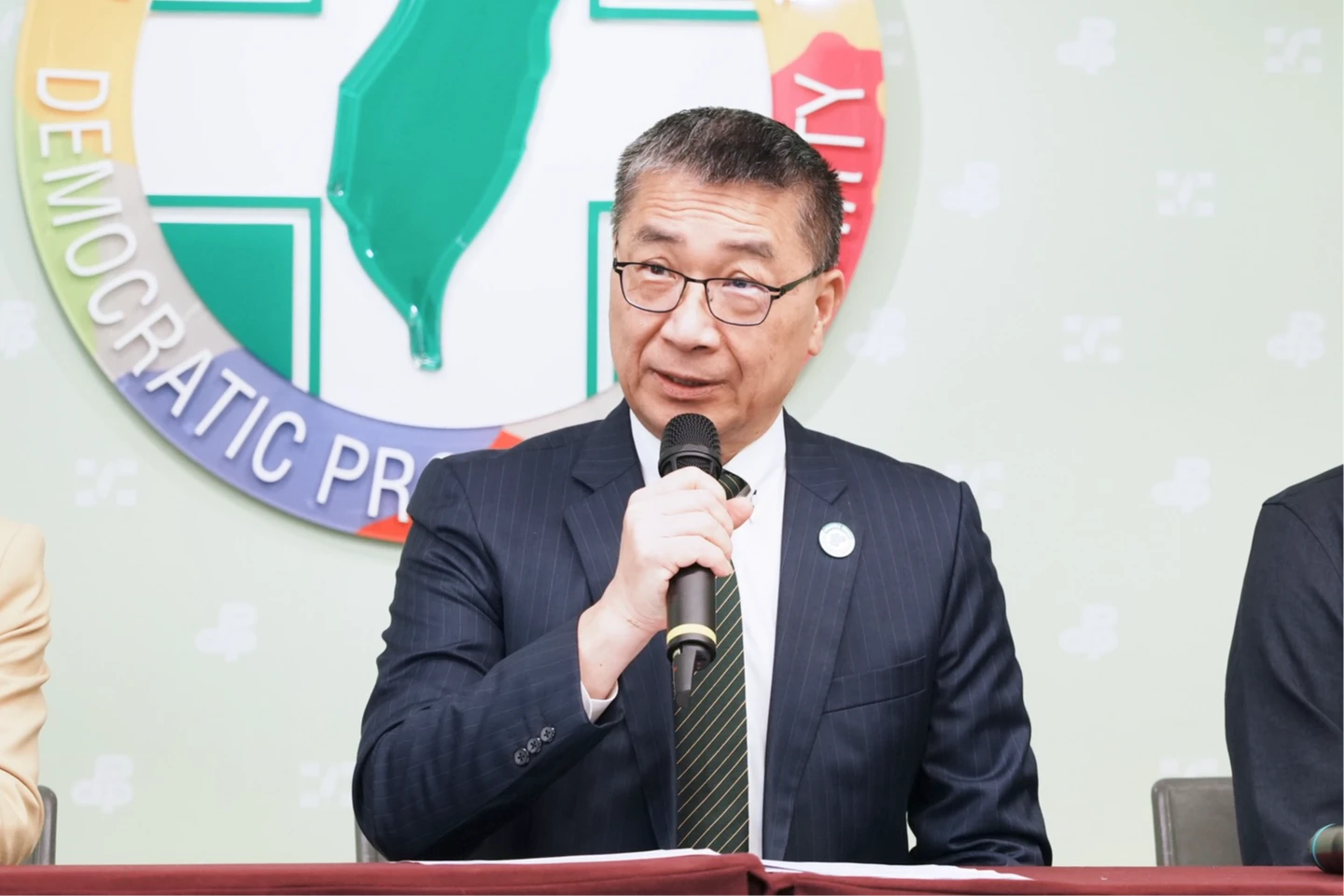 陳光復細菌感染發燒！綠選對會明討論「夫人牌」　徐國勇：我不能說錯