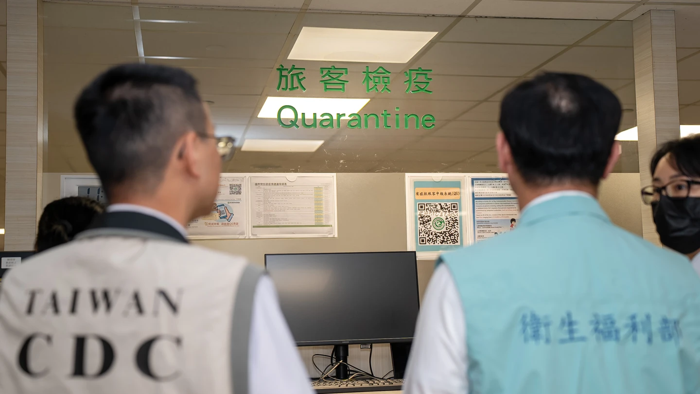 防堵伊波拉疫情　即起4國際機場剛、烏旅遊史無症狀者免費採檢