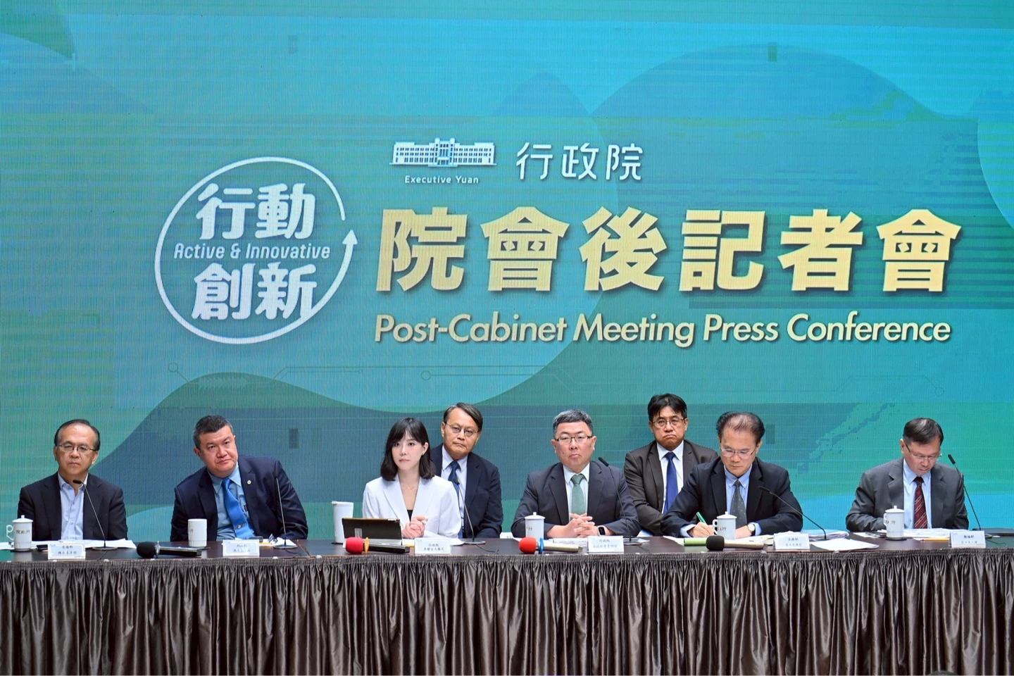 軍公教待遇審議委員會列入基層代表　政院鬆口全盤評估調薪