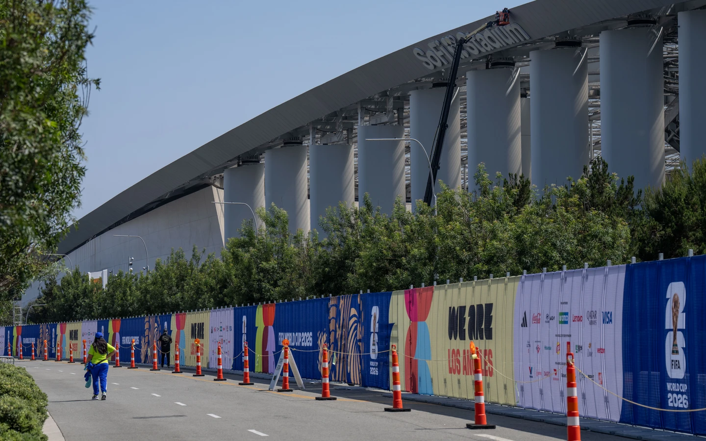 世界盃｜挨批搶錢吃相難看！FIFA政策急轉彎允許美加球迷帶水瓶　墨西哥卻被獨漏